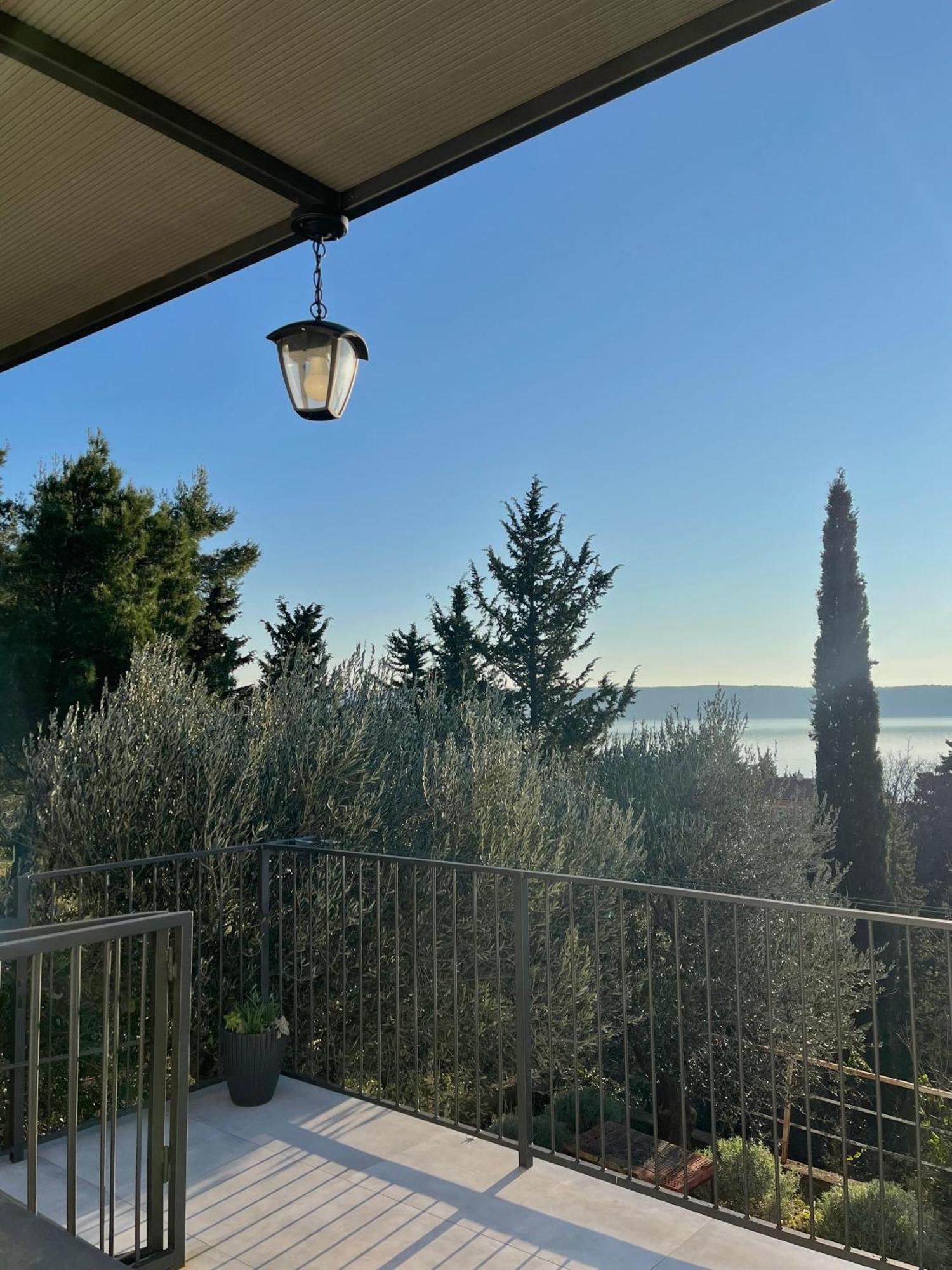 Modern Seaview House Fiore